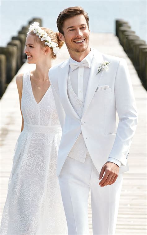 elegant white wedding suits